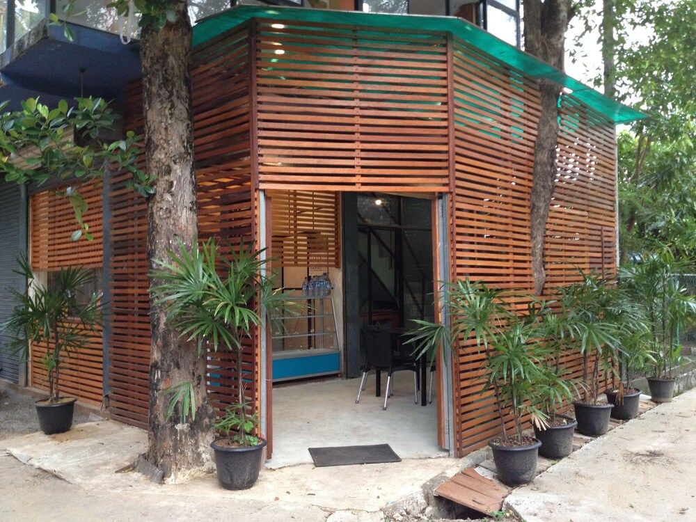 undefined Cinnamon Airport Residencies 5