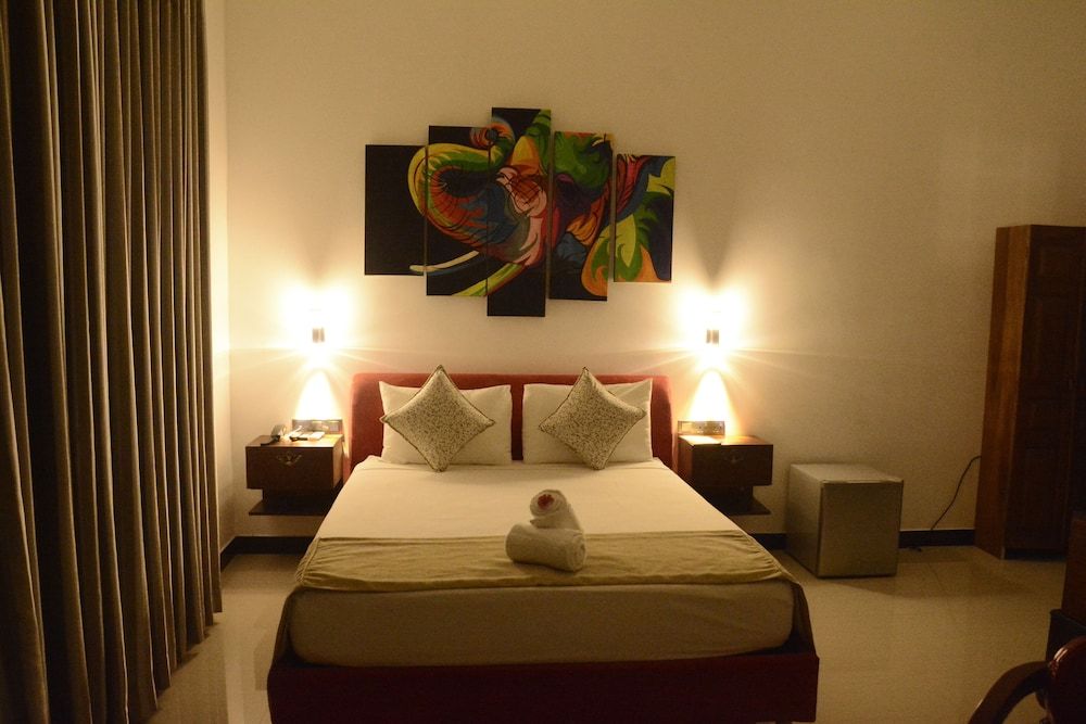 Vimanra Hotel Deluxe Double Room, Mixed Dorm, Non Smoking, Pool View