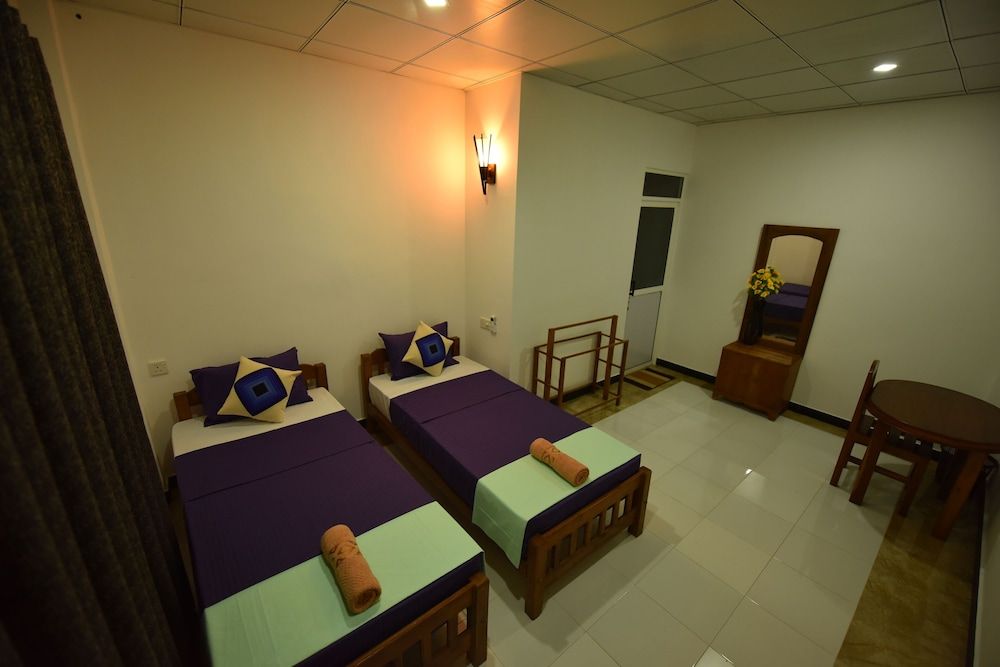 The Summer Resort Deluxe Twin Room 3