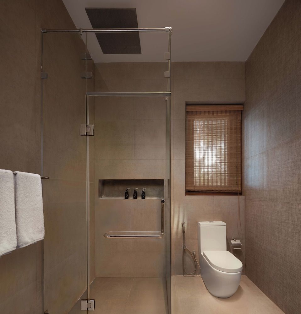 Villa Blu Standard Queen Room 8