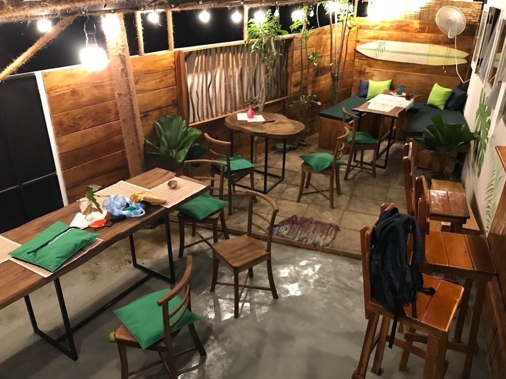 undefined Palms Friendly House 5