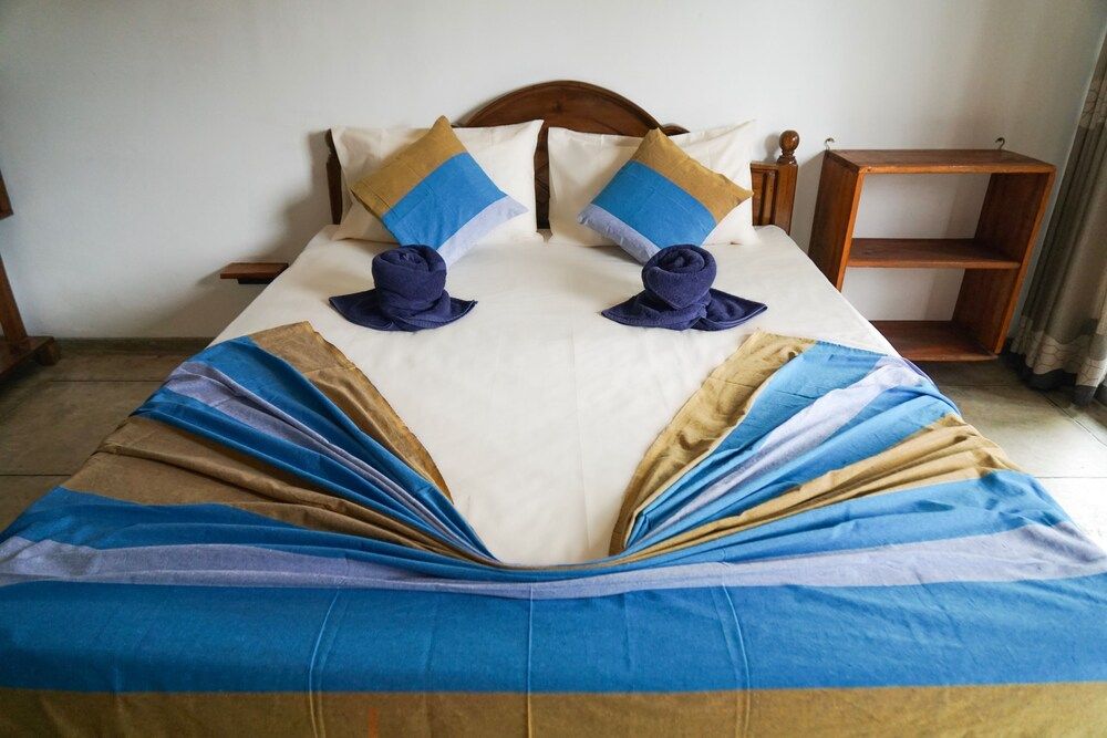 Palms Friendly House Basic Double Room, Non Smoking 2