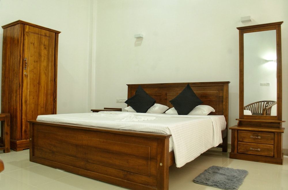 undefined When in Weligama 6