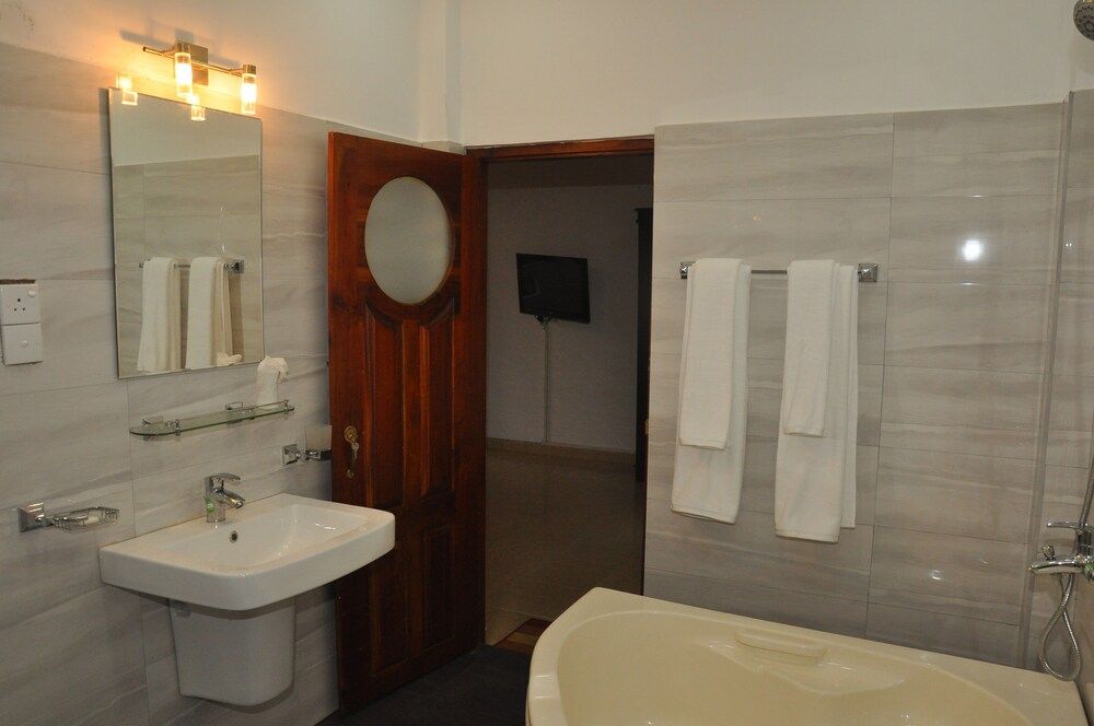 undefined maali residence 10