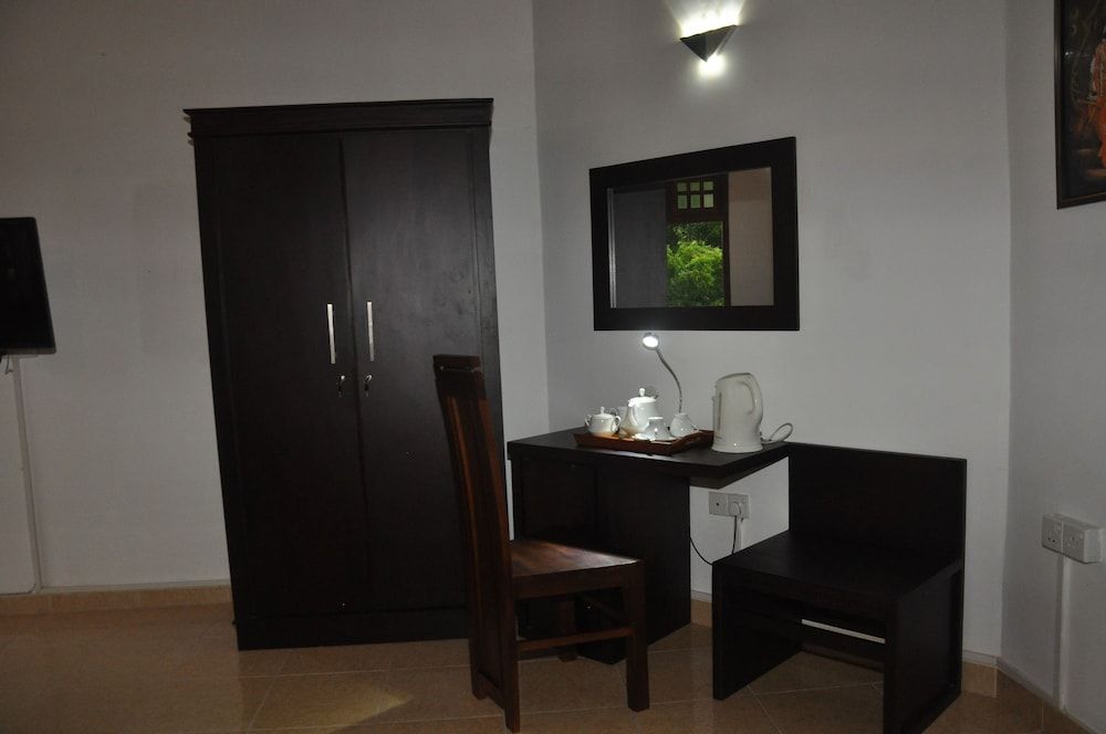 undefined maali residence 7