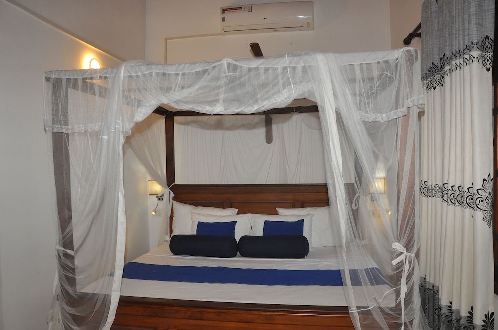 undefined maali residence 5