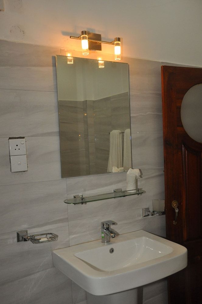 maali residence Standard Double Room, Non Smoking, Garden View 6