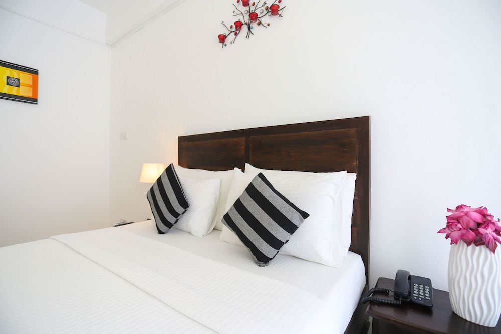 undefined Twenty Two Binaweli 6