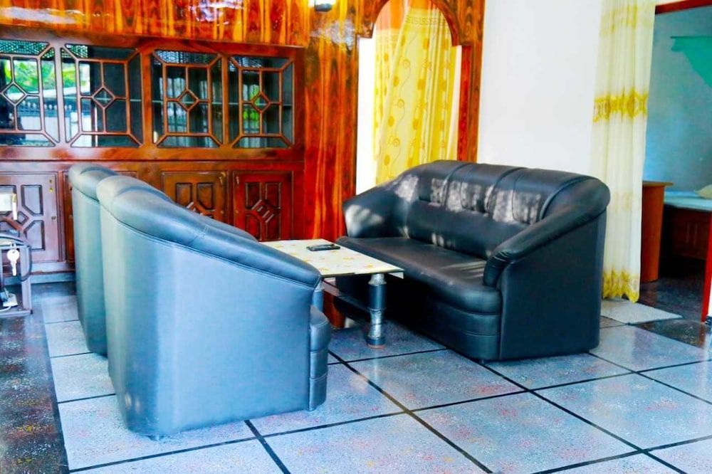 Villa-serenity Basic Villa, 2 Bedrooms, Kitchen, Beachside 9