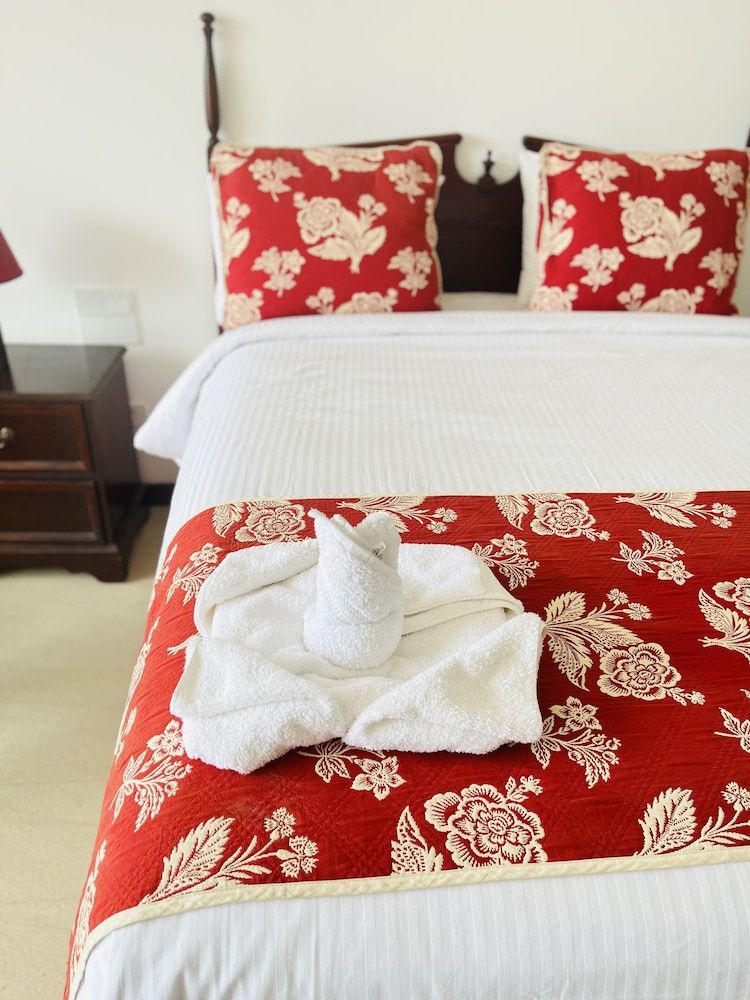 Bayfront Luxury Room 19