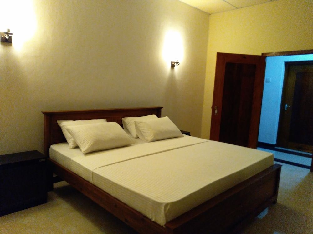 undefined Home Green Villa 7