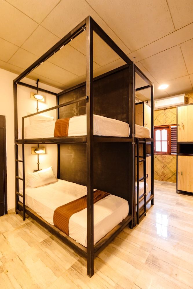 undefined Unbound Hostel