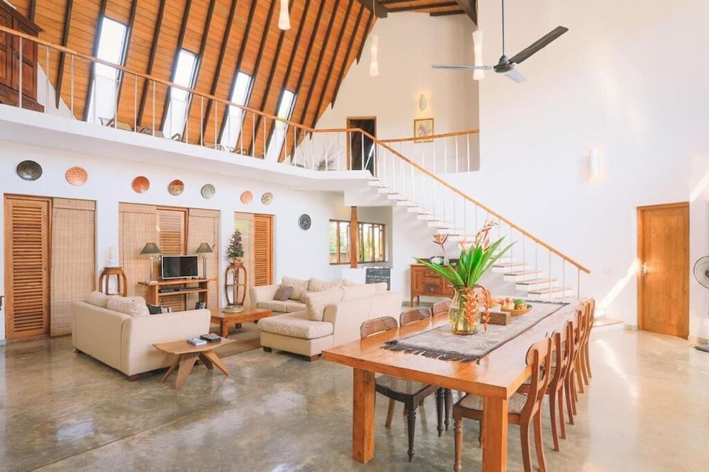 undefined Highland Villa 8