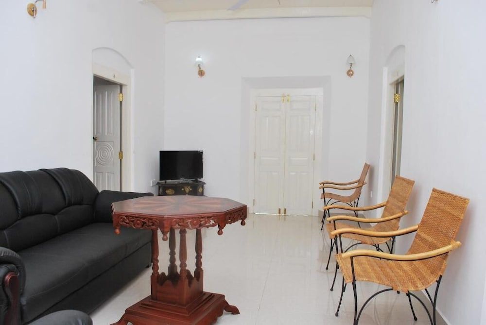 undefined Illamperuma Leisure 6