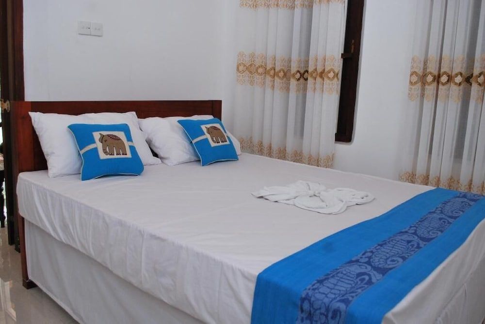 undefined Illamperuma Leisure 3