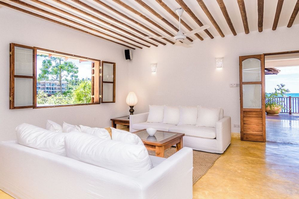 Cinnamon House by The Serendipity Collection Deluxe Double Room, Sea View 3