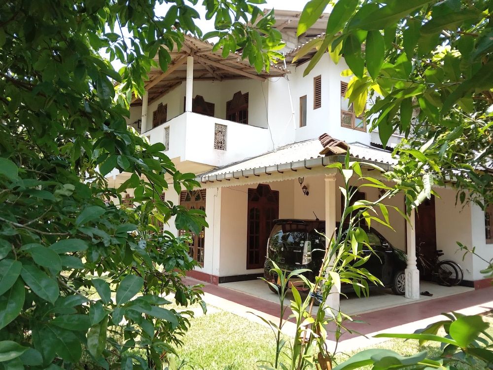 undefined Charming 2-bed Apartment in Weligama