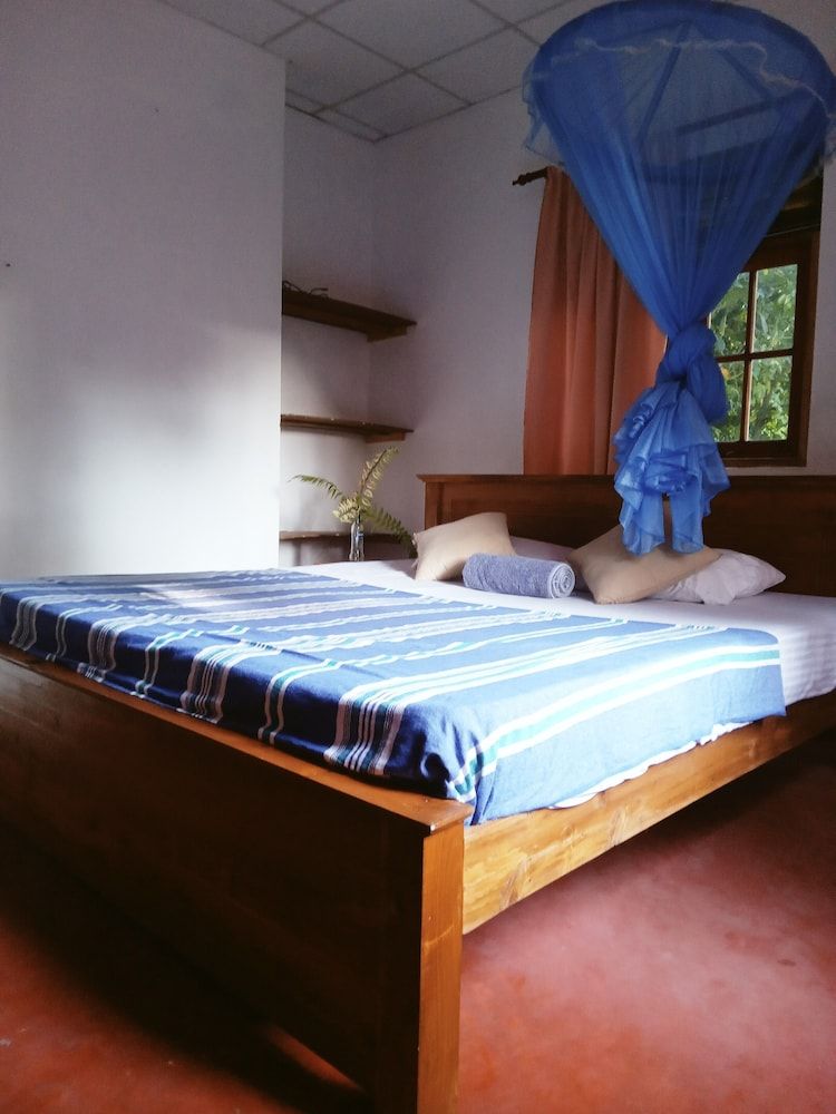 Charming 2-bed Apartment in Weligama Apartment