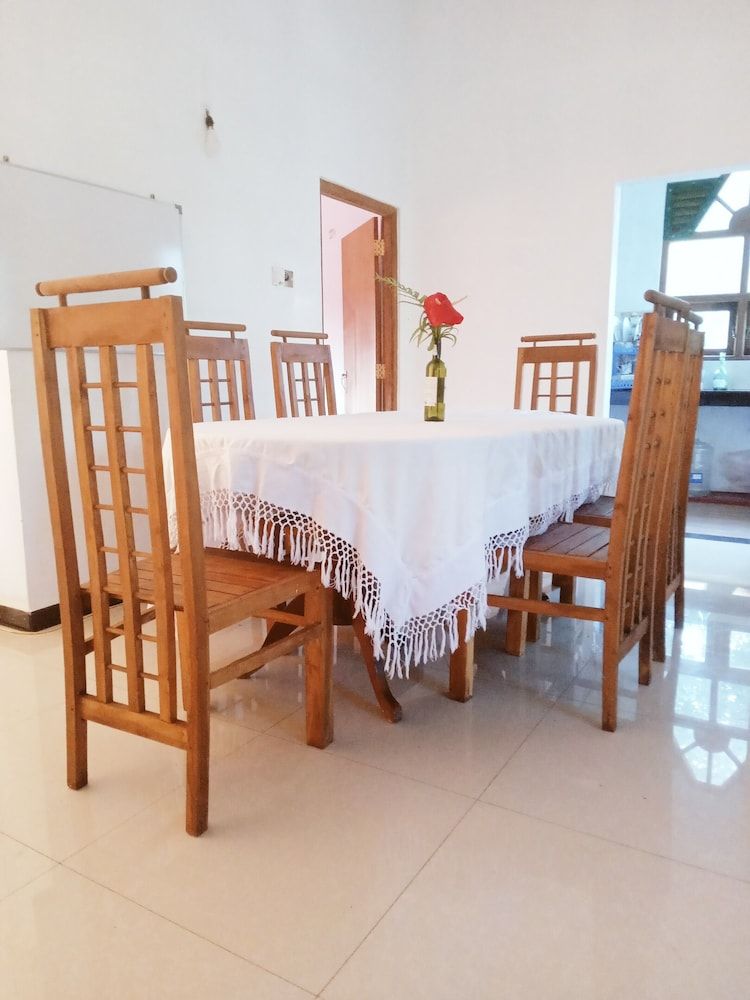 undefined Charming 2-bed Apartment in Weligama 5