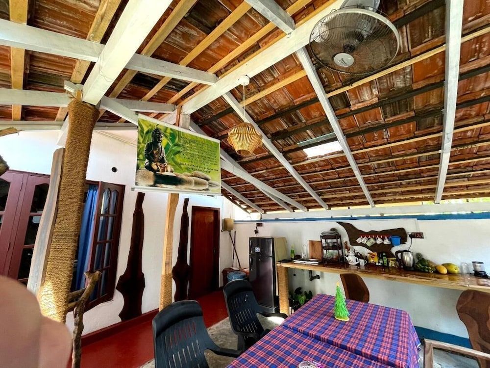 undefined 100 Step Beach White House