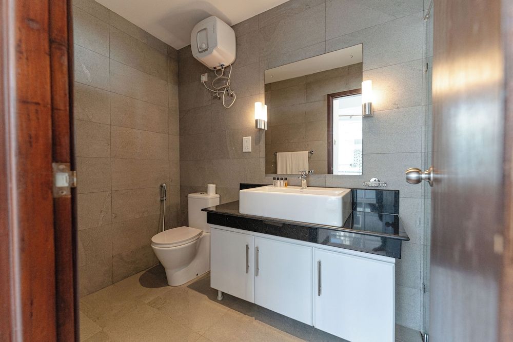 Oceanfront Nilaveli by ICC Deluxe Apartment, 2 Bedrooms, Oceanfront 6