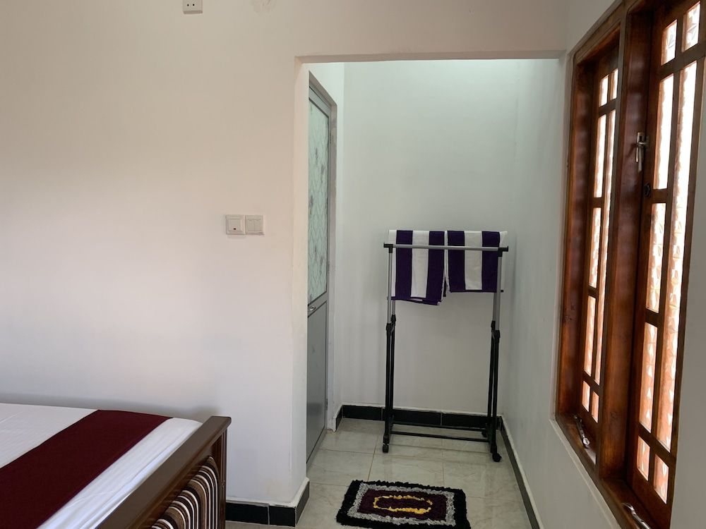 Palm view inn-Nilaveli