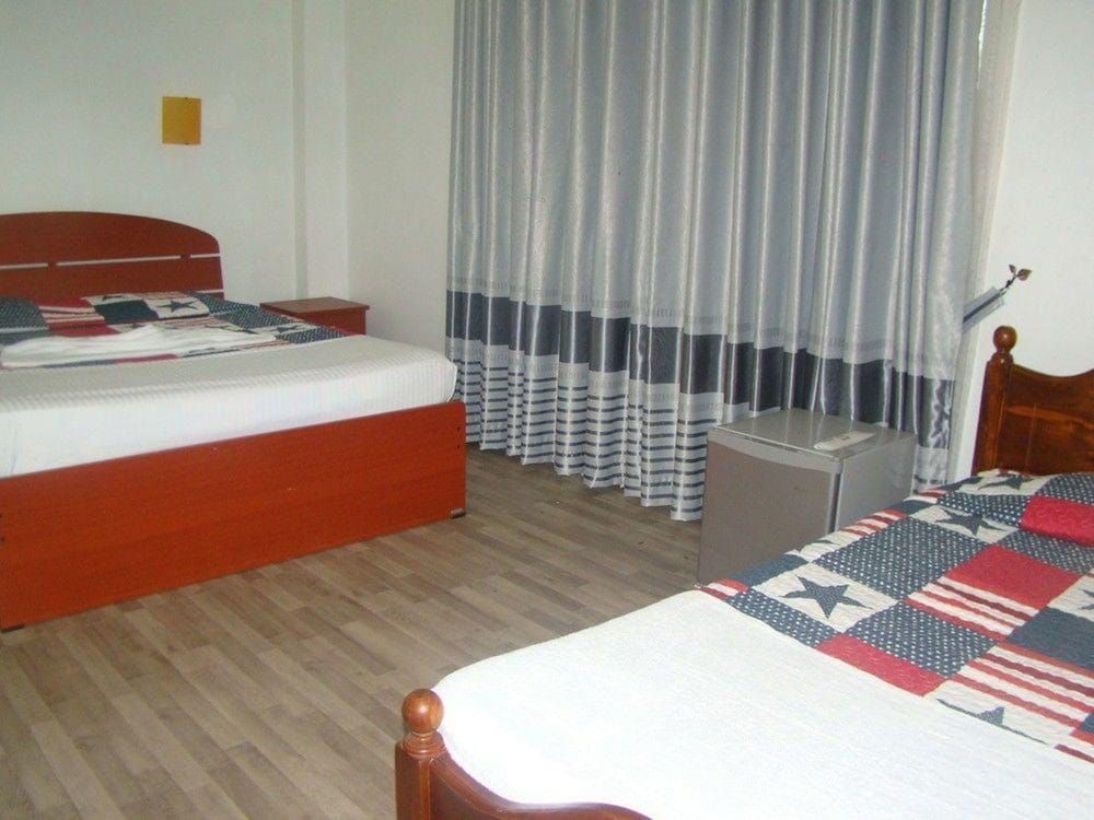Chef Guru Hotels Basic Double Room, Multiple Beds, Mountain View 2