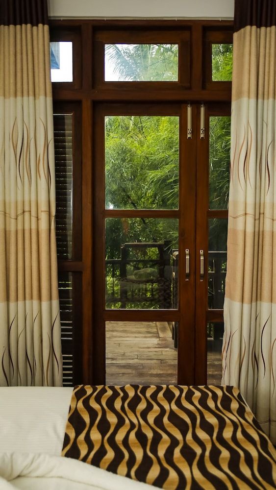 Silver Crown Nature Resort Family Room 5