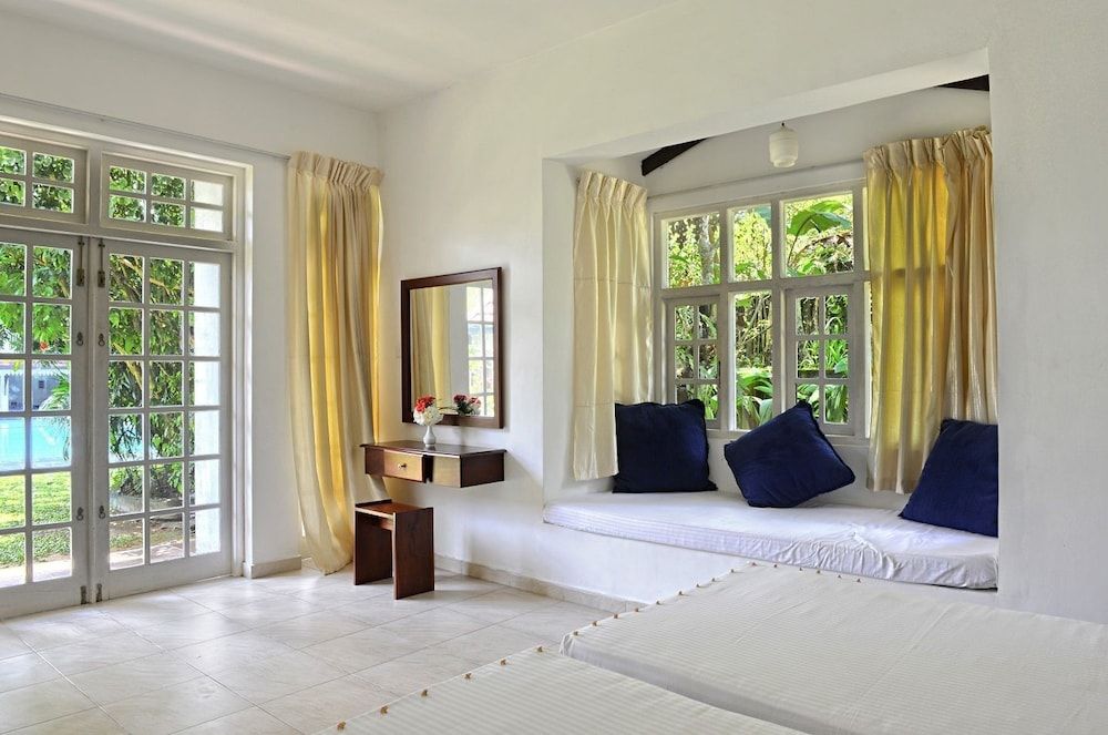 undefined Hotel Warahena Walauwa