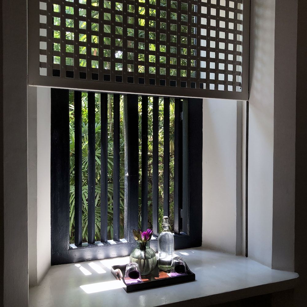 Boutique 87 Lake View Room 5