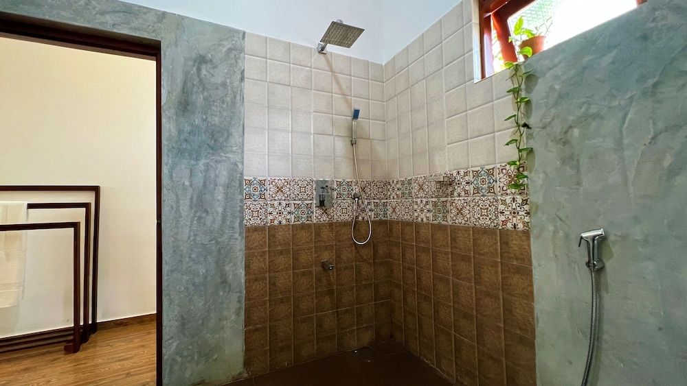 Sea Pink Residence Bentota Apartment, 2 Bedrooms, Accessible, Smoking 13