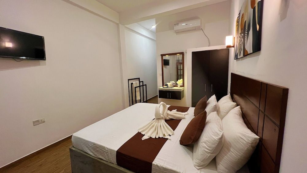 Sea Pink Residence Bentota Apartment, 2 Bedrooms, Accessible, Smoking 8