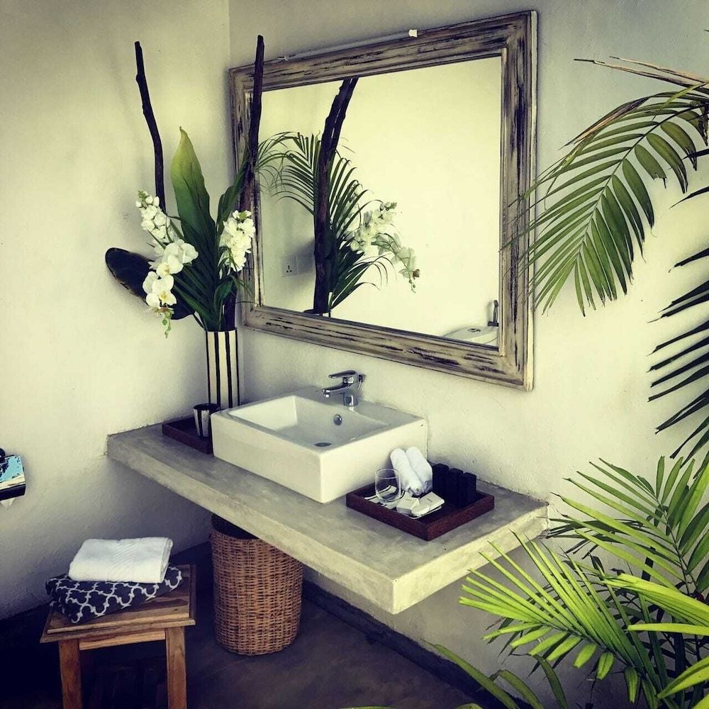 Ayurveda Villa 386 Design Double Room (Open Air Bathroom) 11