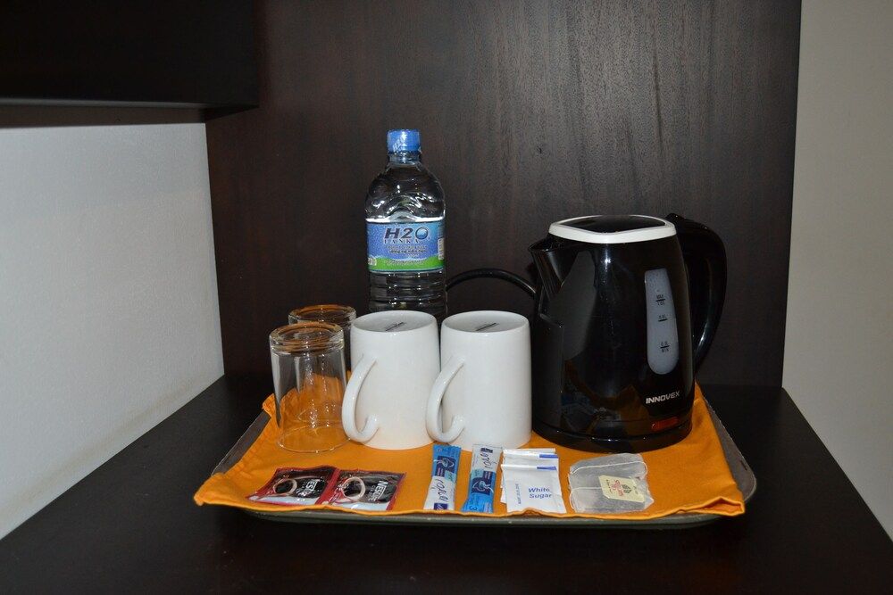 Ayubowan Resorts Deluxe Double Room 7