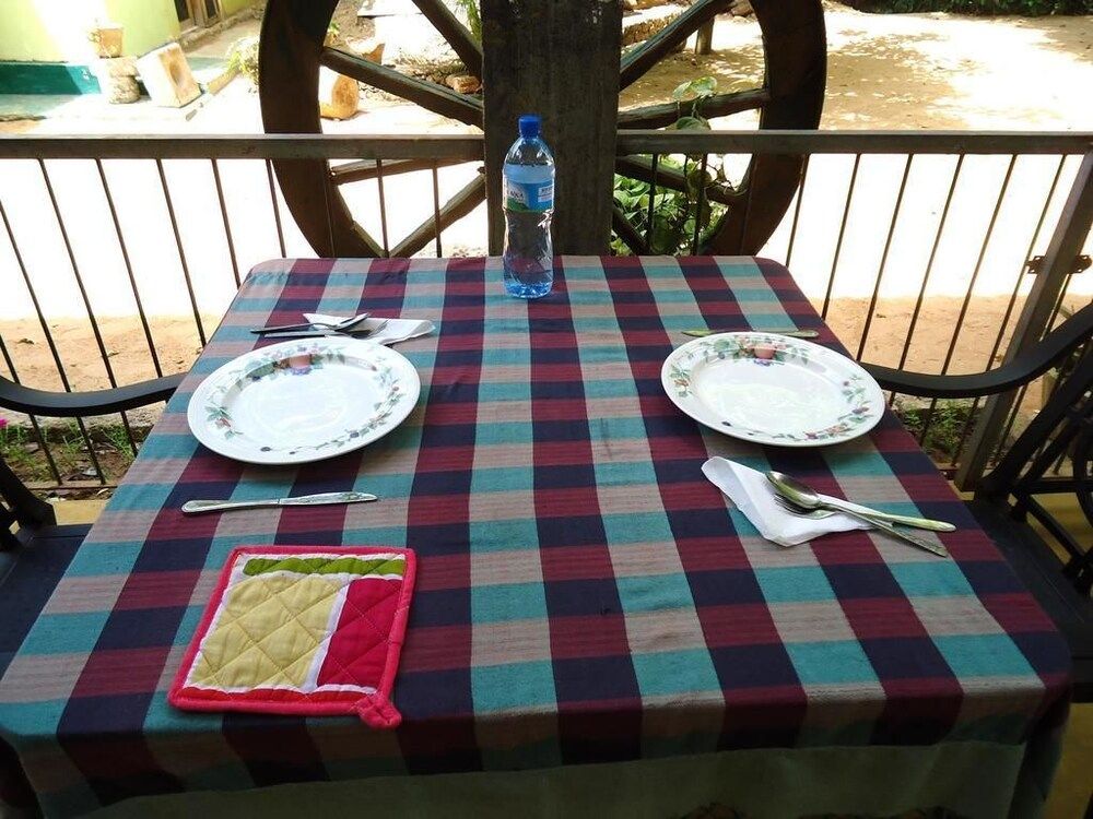 undefined New Green Hut Inn & Restaurant 2