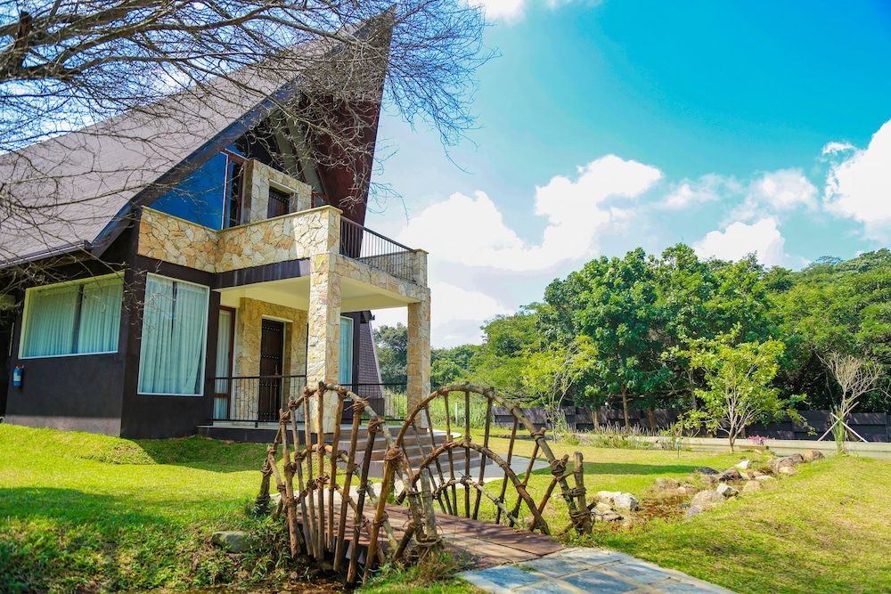 undefined Liyya Water Villas 3