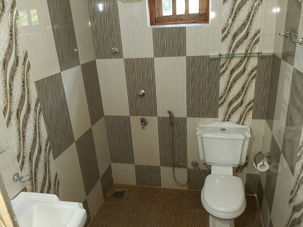 priya homestay kandalama Deluxe Villa, Non Smoking, Garden View 9