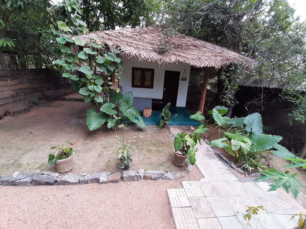 priya homestay kandalama Traditional Villa 3