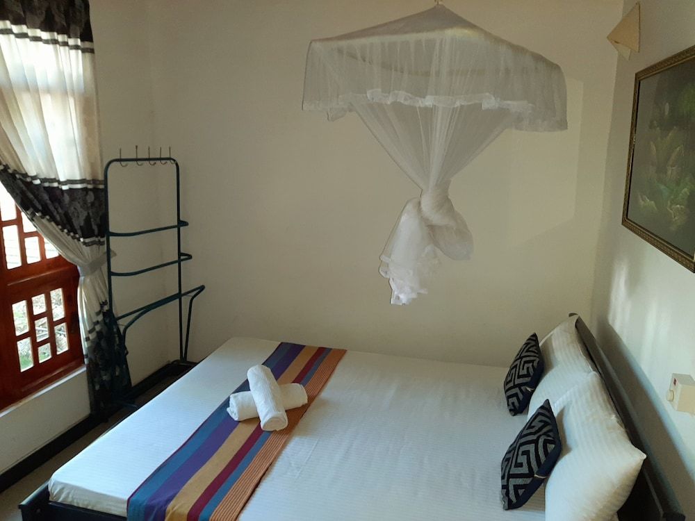 undefined priya homestay kandalama 6