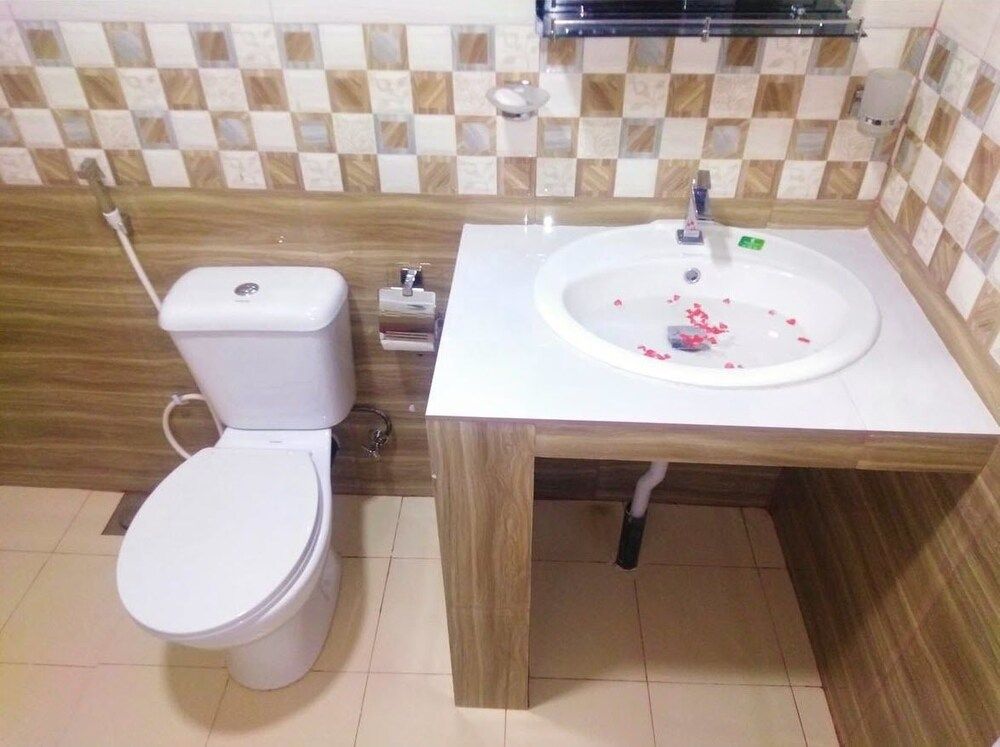 Silver Sand Villa Dambulla Deluxe Double Room 6