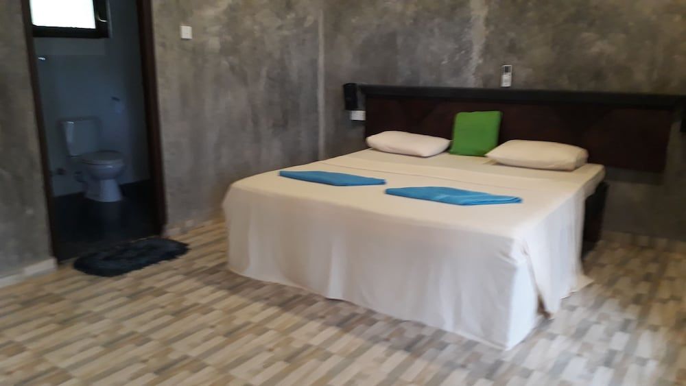 undefined Isiwara Paura Ayurvedic lodge 7