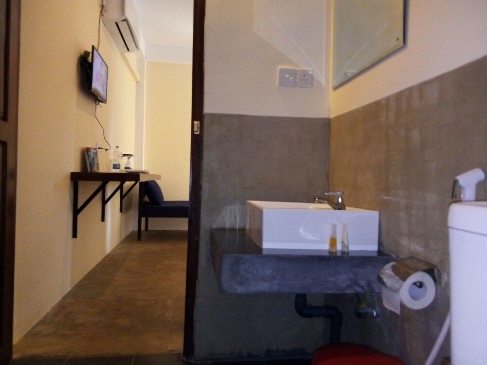 Lake Bliss Deluxe Double Room 3