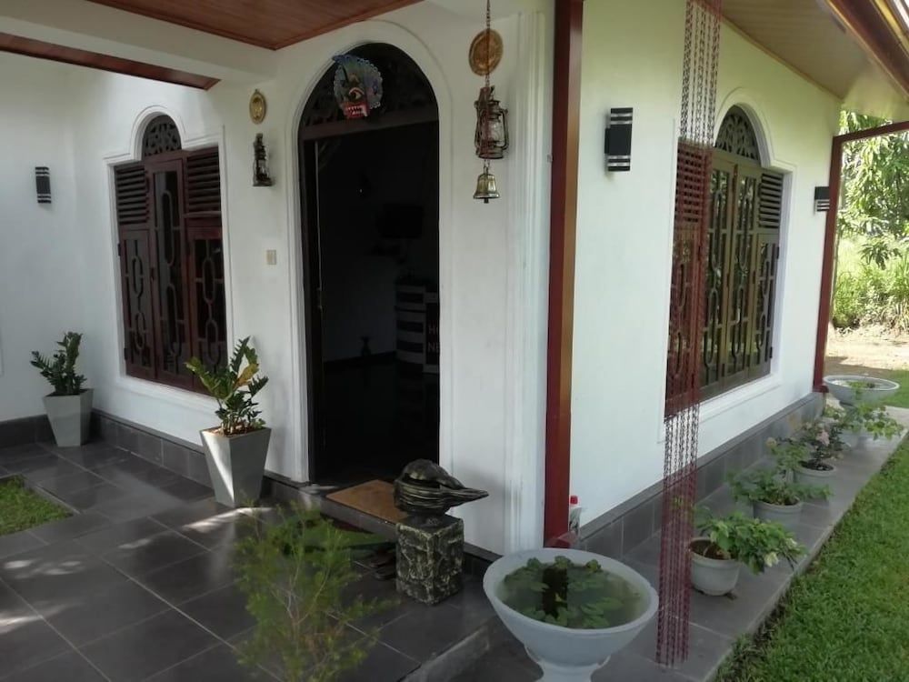 undefined Hotel New Eye 7