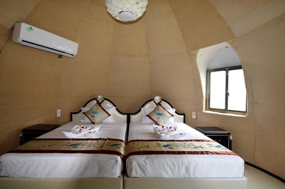 undefined The Lion Kingdom Sigiriya