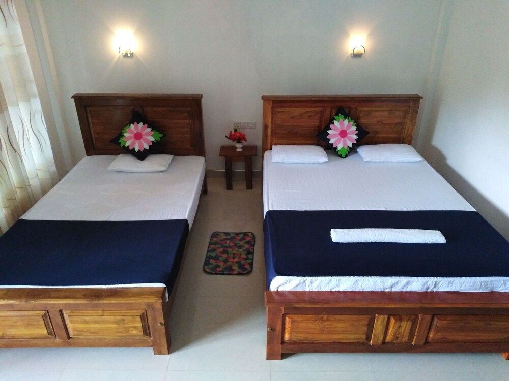 Jungle View Guest Double Room with Air-con 6