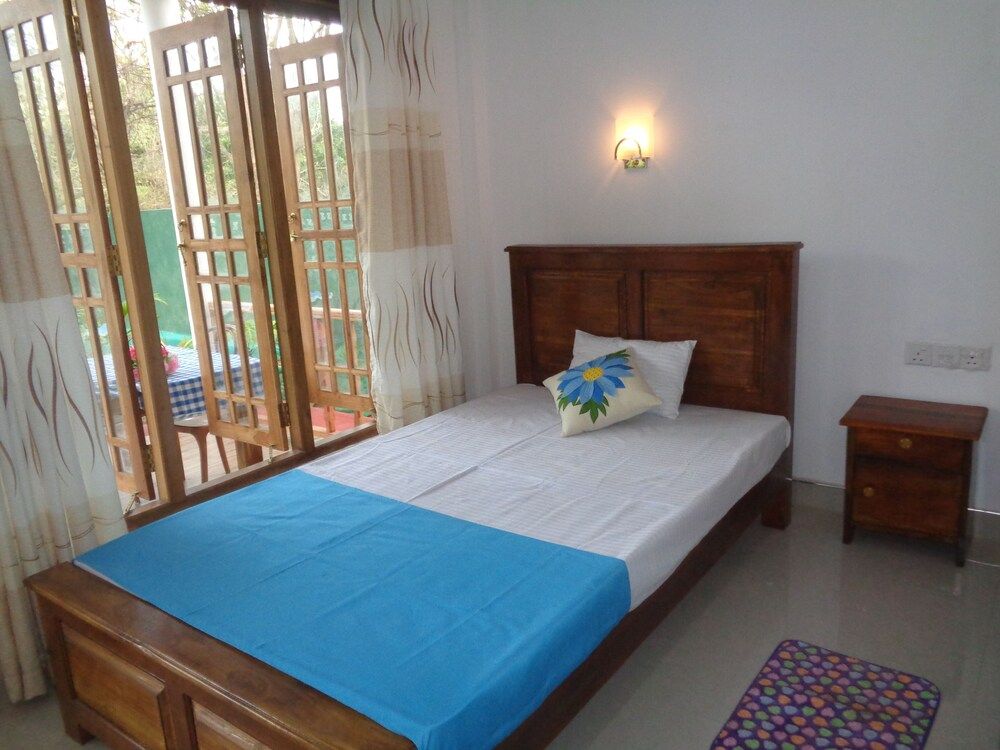 Jungle View Guest Triple Room with Air-con 6
