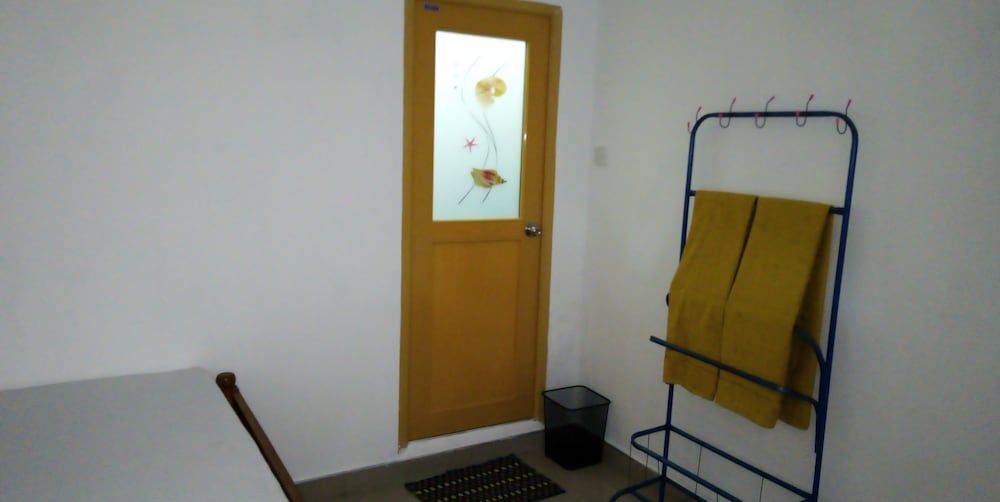 Senuri Home stay Deluxe Double Room, 1 King Bed 3