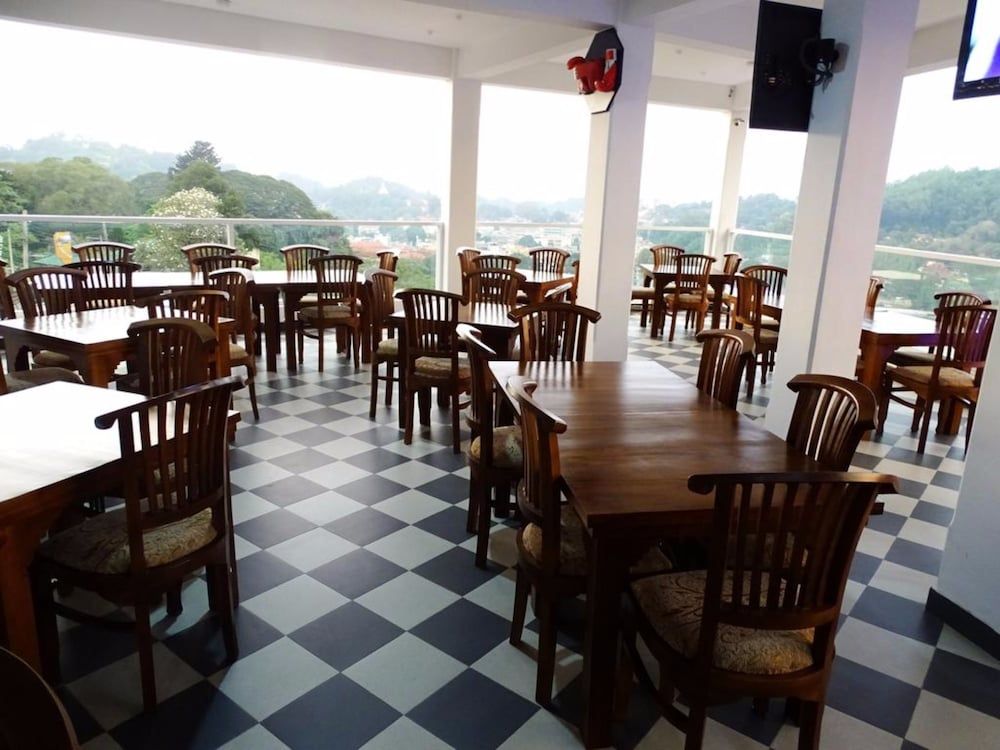 undefined Kandy Supreme Hotel 7