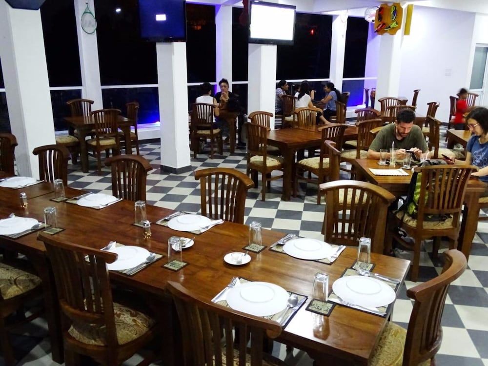 undefined Kandy Supreme Hotel 9