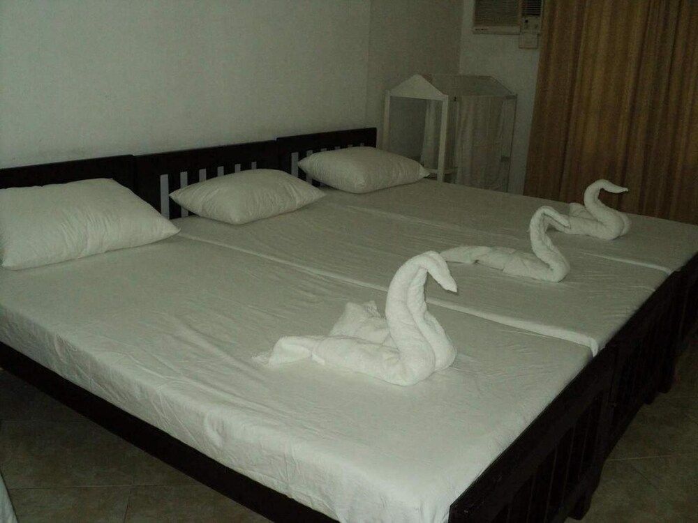 undefined Suisse Villa 5